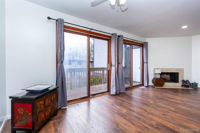 1146 Concord Court, Northville, MI 48167