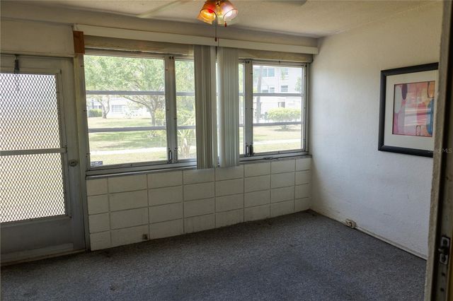 6645 1ST AVENUE N 103, St Petersburg, FL 33710