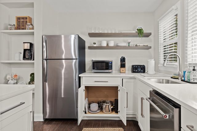 2611 N Oakridge Circle, North Charleston, SC 29420