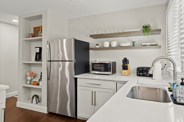 2611 N Oakridge Circle, North Charleston, SC 29420