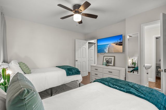 2611 N Oakridge Circle, North Charleston, SC 29420