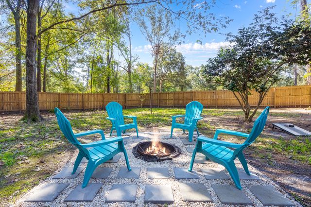 2611 N Oakridge Circle, North Charleston, SC 29420