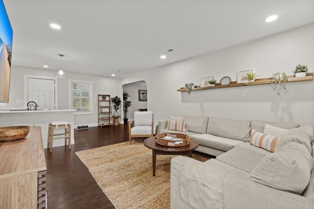 2611 N Oakridge Circle, North Charleston, SC 29420