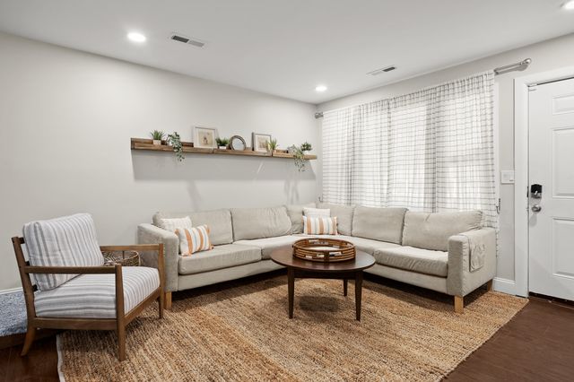 2611 N Oakridge Circle, North Charleston, SC 29420