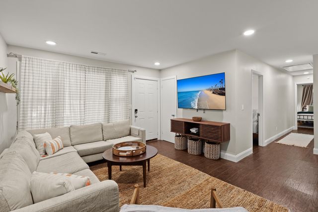 2611 N Oakridge Circle, North Charleston, SC 29420