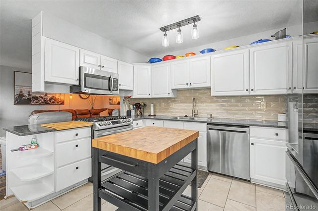 15137 E Nassau Avenue, Aurora, CO 80014