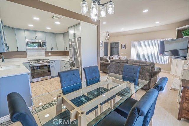 1770 E Avenida De Las Flores, Thousand Oaks, CA 91362