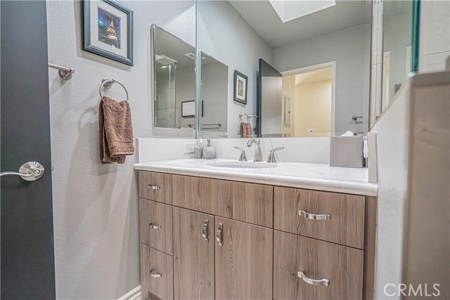 1770 E Avenida De Las Flores, Thousand Oaks, CA 91362