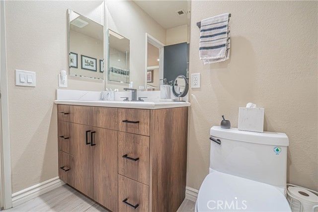 1770 E Avenida De Las Flores, Thousand Oaks, CA 91362