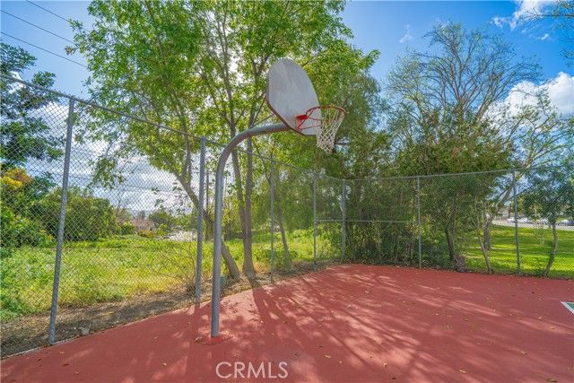 1770 E Avenida De Las Flores, Thousand Oaks, CA 91362