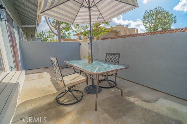 1770 E Avenida De Las Flores, Thousand Oaks, CA 91362