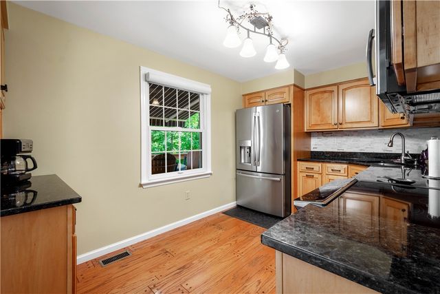 179 Roscommon Pl, Peters Twp, PA 15317
