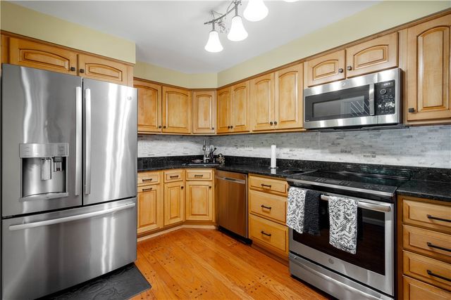 179 Roscommon Pl, Peters Twp, PA 15317