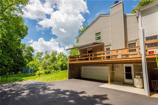 179 Roscommon Pl, Peters Twp, PA 15317