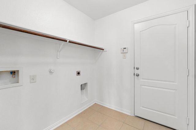 217 Strawberry Blonde DR, Buda, TX 78610