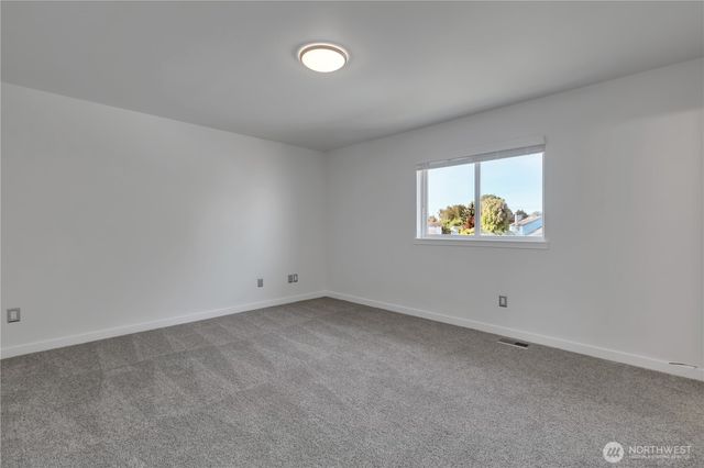 439 Hawthorne Avenue S, Auburn, WA 98047