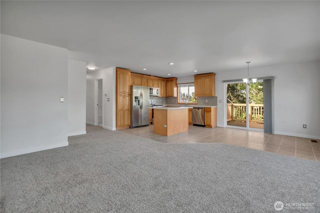 439 Hawthorne Avenue S, Auburn, WA 98047