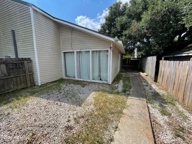405 Fox Run Avenue 2, Lafayette, LA 70508