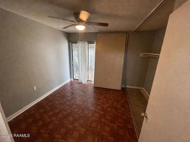 405 Fox Run Avenue 2, Lafayette, LA 70508