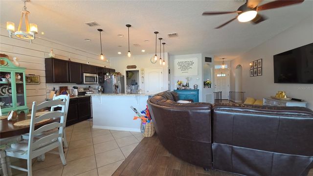 1562 HACKNEY TER, Deland, FL 32720