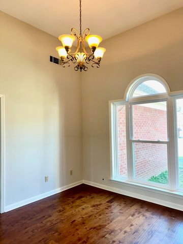 384 TIPTON LAKE CIR W, Millington, TN 38053