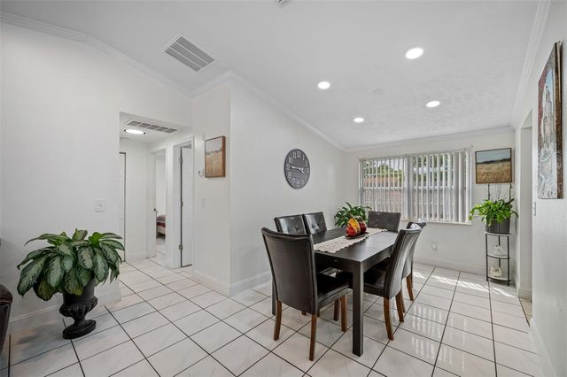 9127 SANDCROFT COURT, Tampa, FL 33615