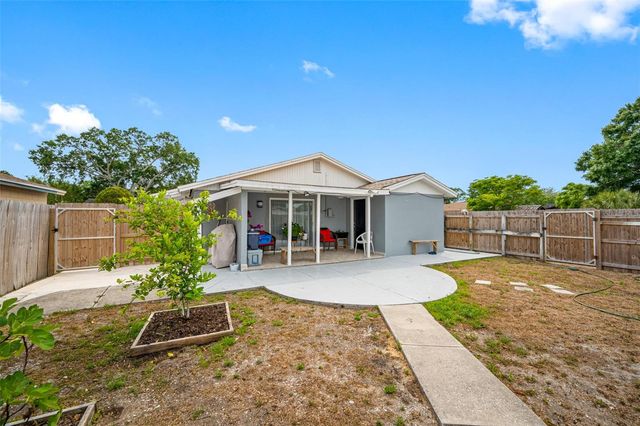 9127 SANDCROFT COURT, Tampa, FL 33615