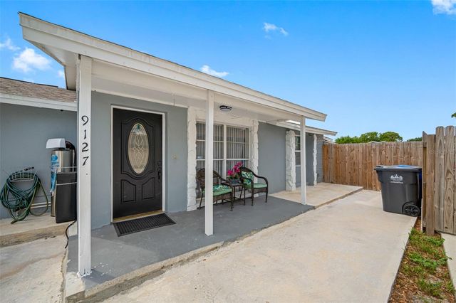 9127 SANDCROFT COURT, Tampa, FL 33615