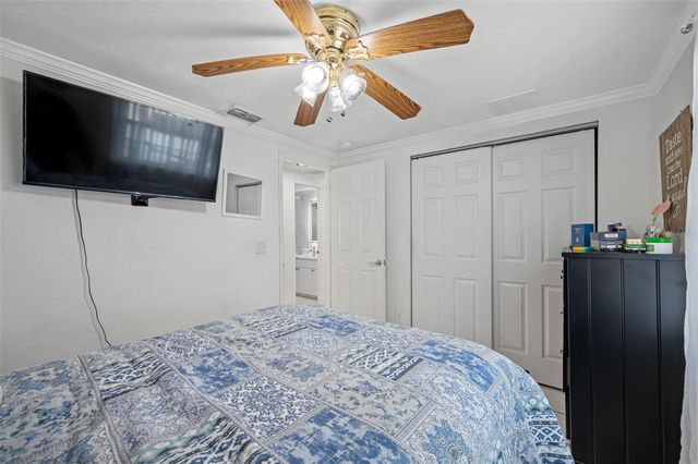 9127 SANDCROFT COURT, Tampa, FL 33615