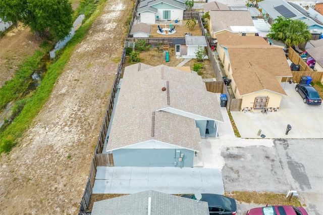 9127 SANDCROFT COURT, Tampa, FL 33615