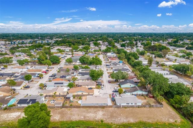 9127 SANDCROFT COURT, Tampa, FL 33615