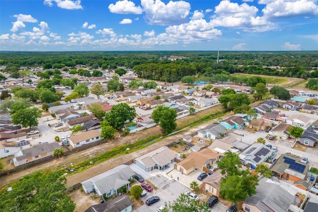 9127 SANDCROFT COURT, Tampa, FL 33615