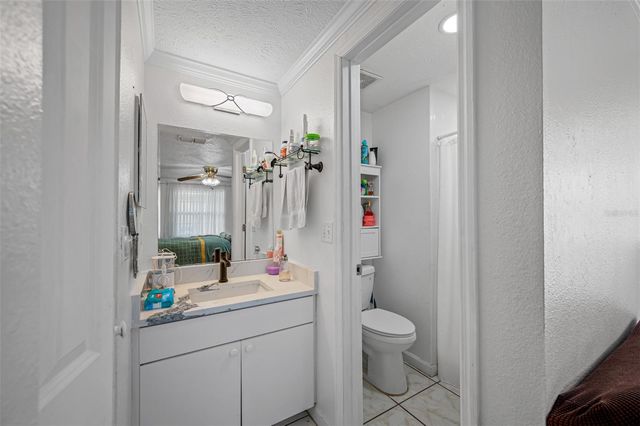 9127 SANDCROFT COURT, Tampa, FL 33615