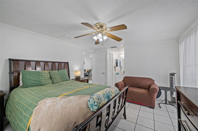 9127 SANDCROFT COURT, Tampa, FL 33615