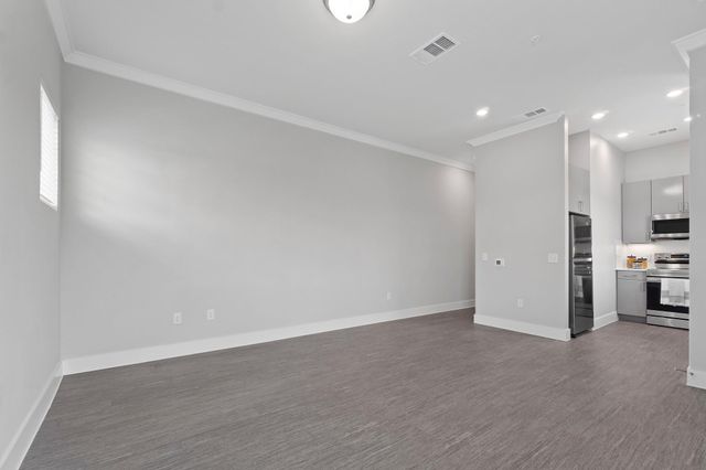 476 Suffield DR 306, Buda, TX 78610