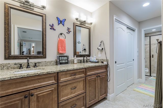 1763 W McNeal Drive, Dunnellon, FL 34433