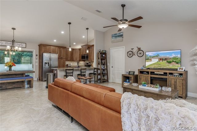 1763 W McNeal Drive, Dunnellon, FL 34433