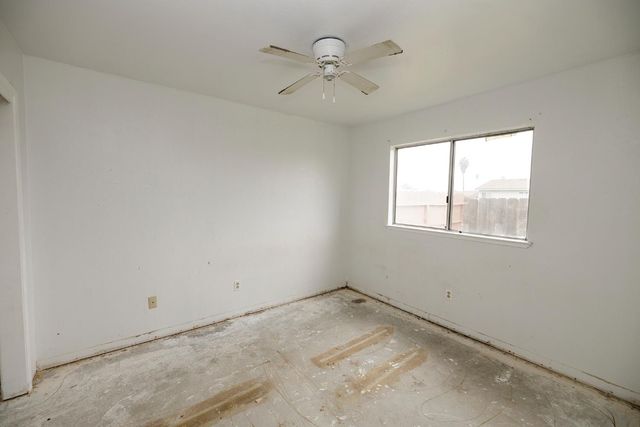 16344 Davis Ct, Delhi, CA 95315