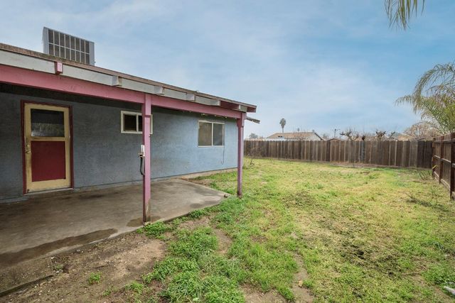 16344 Davis Ct, Delhi, CA 95315