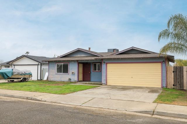 16344 Davis Ct, Delhi, CA 95315