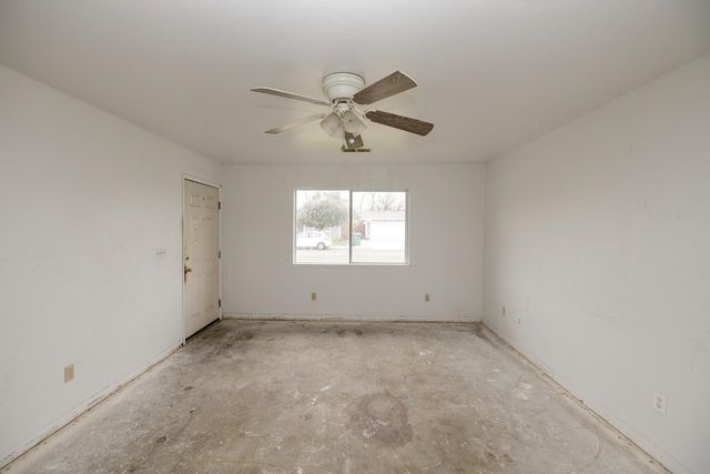 16344 Davis Ct, Delhi, CA 95315