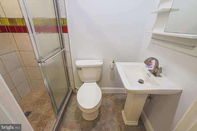 2421 FAIT AVE, Baltimore, MD 21224