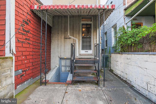 2421 FAIT AVE, Baltimore, MD 21224