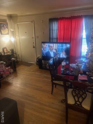 5658 Wilborn Drive, Jennings, MO 63136