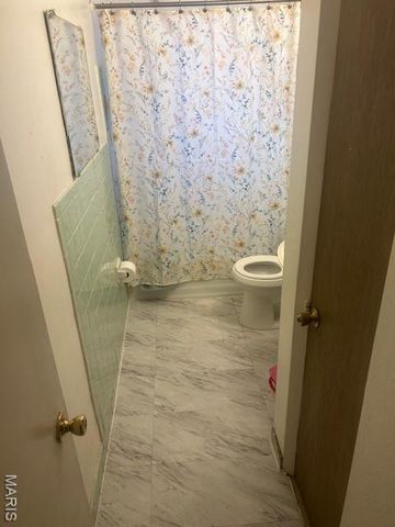 5658 Wilborn Drive, Jennings, MO 63136