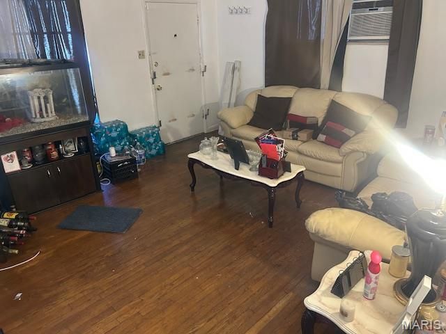 5658 Wilborn Drive, Jennings, MO 63136