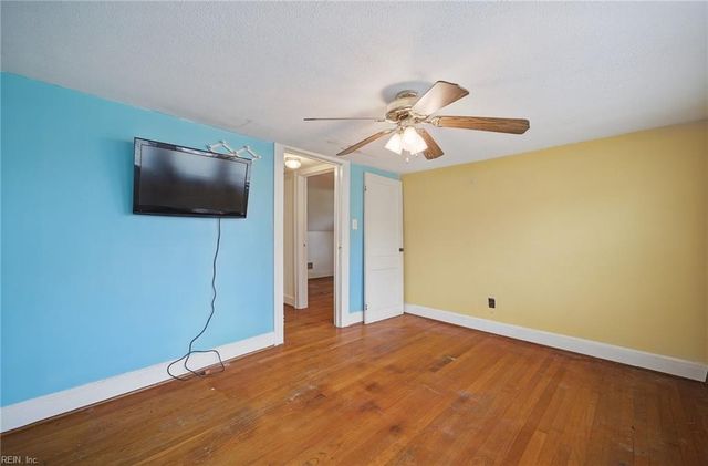 1317 Bells RD, Virginia Beach, VA 23454