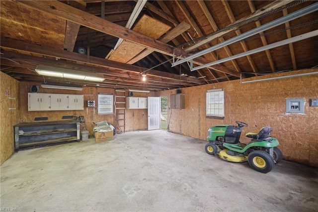 1317 Bells RD, Virginia Beach, VA 23454