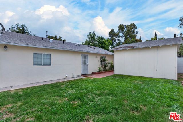 23036 Victory Boulevard, Woodland Hills (los Angeles), CA 91367