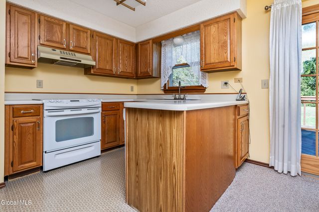 5 Norland Court, Wilton, NY 12866